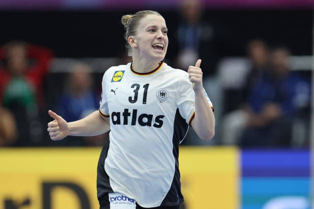 GER, Dortmund, 27th Wommens World Championship 2025, Main Round, Group II, 2 Round Round Montenegro MNE vs Germany GER 04 12 2025, Westfalenhalle, Dortmund, GER, Dortmund, 27th Wommens World Championship 2025, Main Round, Group II, 2 Round Round Montenegro MNE vs Germany GER , pictured Alexia Hauf Ger 31 , goal celebration jubilation jubilation jubilation, nordphotoxGmbHx xMeuter nph00351