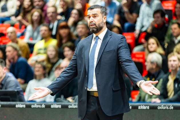 04 12 2025, xomx, Basketball EuroCup, Niners Chemnitz Turk Telekom v l ERDEM CAN Turk Telekom Ankara Head Coach Chemnitz