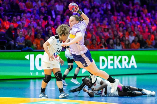 2025-12-04 Netherlands v Tunisia - IHF World Women s Handball Championship ROTTERDAM, NETHERLANDS - DECEMBER 4: Romee Maarschalkerweerd of the Netherlands during the IHF World Women s Handball Championship match between Netherlands and Tunisia at Ahoy on December 4, 2025 in Rotterdam, Netherlands. Rotterdam Ahoy Netherlands Content not available for redistribution in The Netherlands directly or indirectly through any third parties. Copyright: xHenkxSeppenx