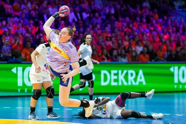 2025-12-04 Netherlands v Tunisia - IHF World Women s Handball Championship ROTTERDAM, NETHERLANDS - DECEMBER 4: Romee Maarschalkerweerd of the Netherlands during the IHF World Women s Handball Championship match between Netherlands and Tunisia at Ahoy on December 4, 2025 in Rotterdam, Netherlands. Rotterdam Ahoy Netherlands Content not available for redistribution in The Netherlands directly or indirectly through any third parties. Copyright: xHenkxSeppenx