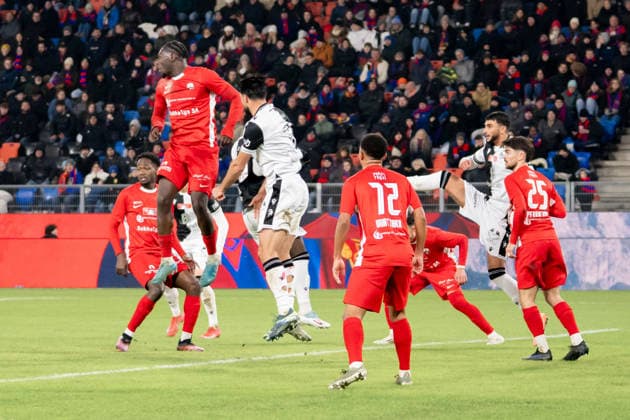 04 12 2025, Basel, St Jakob Park, Swiss Cup FC Grand Saconnex FC Basel, in the front of the goal Basel St Jakob Park Basel Switzerland Copyright: xJustPictures.ch PascalxvonxBürenx jp-en-PaVoB-_PVB4852-1