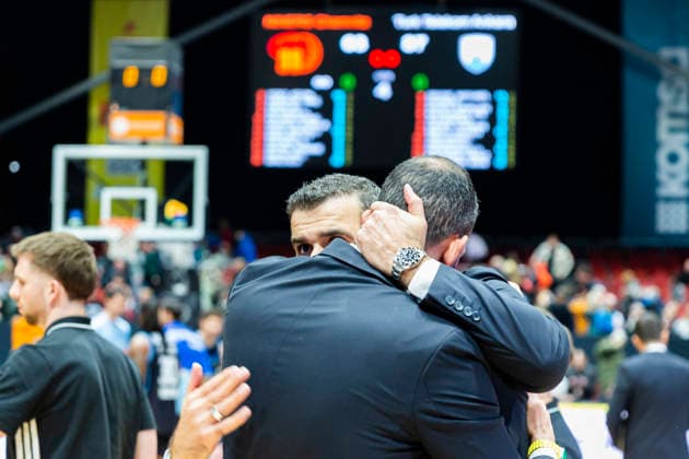 04 12 2025, xomx, Basketball EuroCup, Niners Chemnitz Turk Telekom v l Final score 63 87 Cheers for the guests ERDEM CAN Turk Telekom Ankara Head Coach Chemnitz
