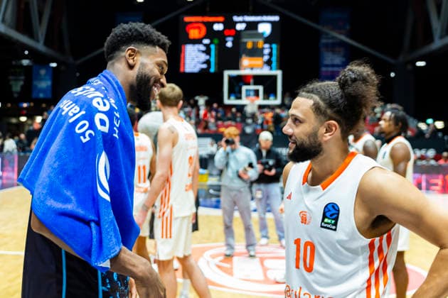04 12 2025, xomx, Basketball EuroCup, Niners Chemnitz Turk Telekom v l Final score 63 87 KYLE ALEXANDER Turk Telekom Ankara and Kaza Keane Niners Chemnitz Chemnitz
