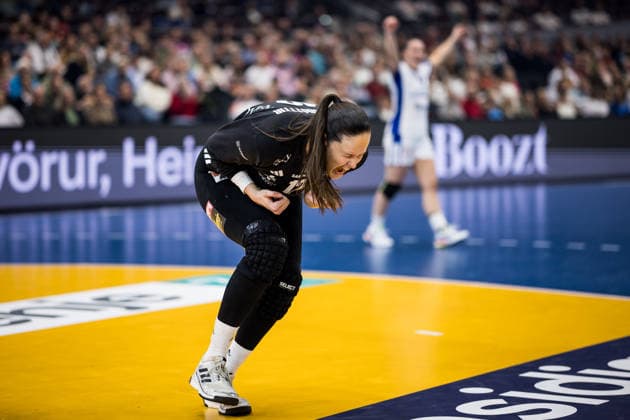 DORTMUND, GERMANY - DECEMBER 4: Hafdis Renoetudottir (Iceland, 12) cheers during the 27th IHF Women’s World Handball Championship match between Iceland vs. Spain at Westfalenhalle on matchday 3 of the main round of the 27th IHF Women’s World Handball Championship on December 4, 2025 in Dortmund, Germany. North Rhine Westphalia Germany Copyright: xBEAUTIFULxSPORTS Wunderlx