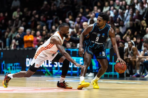 GER, BKT EuroCup, Season 2025 2026, Niners Chemnitz Turk Telekom Ankara 04 12 2025, Messe, Chemnitz, GER, BKT EuroCup, Season 2025 2026, Niners Chemnitz Turk Telekom Ankara Jaleen Smith Turk Telekom Ankara 9 , John Edward Newman III Niners Chemnitz, 9 Photo Alexander Trienitz Chemnitz Messe Sachsen Germany
