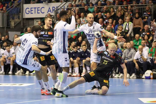 04 12 2025, xgox, Handball EHF Champions League SC Magdeburg Pick Szeged v l Magnus Saugstrup Magdeburg, 23 throws goal, goal scorer, scores goal, scores the goal Magdeburg