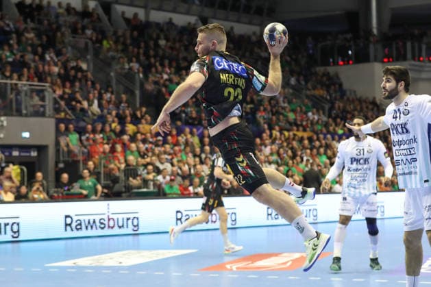 04 12 2025, xtgx, Handball, EHF Champions League, SC Magdeburg Pick Szeged v l Lukas Mertens Magdeburg, 22 throws goal, Torschuetze, scores goal, Treffer, scores the goal Magdeubrg