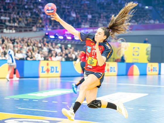 Jennifer Maria Gutierrez Bermejo Spain, 17 on pace counter-attack, Spain vs Iceland, Handball, World Championship, Women, Season 2025 2026, 04 12 2025, Spain vs Iceland, Handball, World Championship, Women, Season 2025 2026, 04 12 2025 Dortmund Copyright: xEibner-Pressefoto MichaelxSchmidx EP_MST