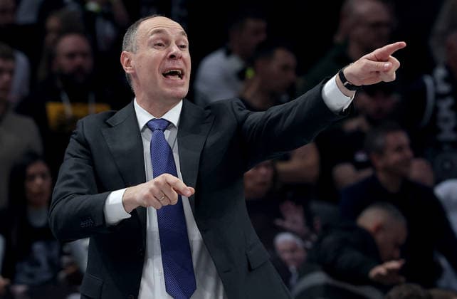 Partizan v Bayern, Euroleague basketball, season 2025 2026, round 14 Belgrade, Serbia. 4th Dec, 2025. Head Coach of Partizan, Mirko Ocokoljic during Euroleague basketball match between Partizan and Bayern Munich on December 4. 2025. in Belgrade, Serbia. Belgrade Serbia Copyright: xPedjaxMilosavljevic STARSPORTx