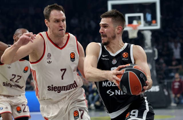 Partizan v Bayern, Euroleague basketball, season 2025 2026, round 14 Belgrade, Serbia. 4th Dec, 2025. Partizan s Vanja Marinkovic vies with Bayern s Johannes Voigtmann during Euroleague basketball match between Partizan and Bayern Munich on December 4. 2025. in Belgrade, Serbia. Belgrade Serbia Copyright: xPedjaxMilosavljevic STARSPORTx