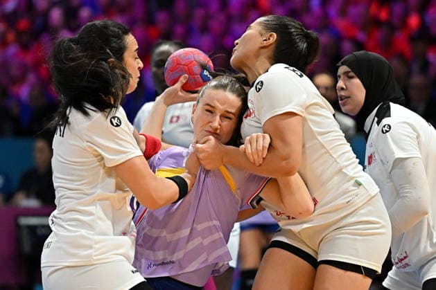 2025.12.04 Rotterdam pilka reczna kobiet Mistrzostwa Swiata Holandia - Tunezja N z Bo Van Wetering Foto Lukasz Laskowski PressFocus 2025.12.04 Rotterdam IHF WomenÕs Handball World Championship, WM, Weltmeisterschaft Netherlands vs Tunisia Bo Van Wetering Credit: Lukasz Laskowski PressFocus NEWSPIX.PL --- newspix.pl 