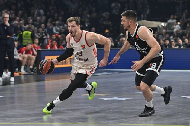 PARTIZAN vs BAYERN MUNCHEN ANDREAS OBST vs VANJA MARINKOVIC basketball Partizan vs Bayern Munchen Euroleague, Beogradska arena, Belgrade 04.12.2025 Foto: BASKETBALL, EUROLEAGUE, PARTIZAN, BAYERN MUNCHEN Belgrade Belgrade arena Serbia Copyright: xMarkoxMetlas xMNxPressx