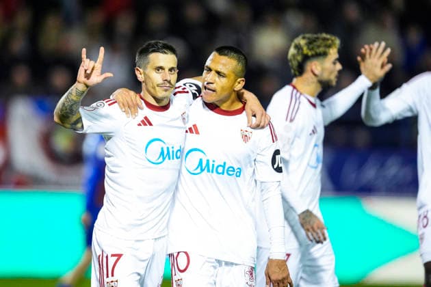 December 4, 2025, Extremadura, Extremadura, SPAIN: Alfon Gonzalez of Sevilla FC celebrates a goal during the Copa del Rey, second round, football match played between CD Extremadura 1924 and Sevilla FC at Francisco de la Hera stadium on December 4, 2025, in Extremadura, Spain. Extremadura SPAIN - ZUMAa181 20251204_zaa_a181_054 Copyright: xJoaquinxCorcherox