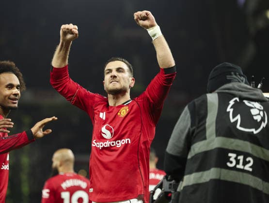 Manchester United, ManU v West Ham United, FA Premier League 04.12.25 Manchester United v West Ham United, FA Premier League Bradley Ormesher The Times Diogo Dalot of Manchester United scores and celebrates scoring his teams opening goal of the match  Copyright: xBradleyxOrmesherx NINTCHDBPICT001043270120