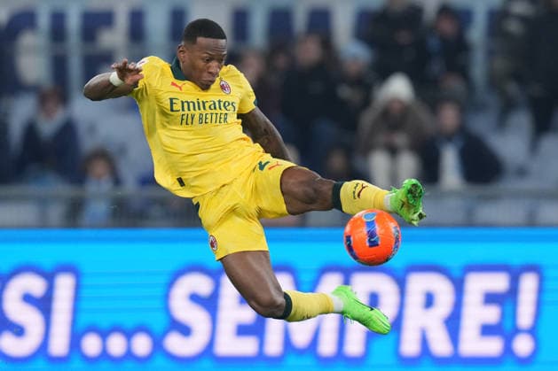 Sport Bilder des Tages AC Milan s Pervis Estupinan during the Frecciarossa Italian Cup 2025 2026 soccer match between Lazio and Milan at the Rome s Olympic stadium, Italy - Thursday December 04, 2025 - Soccer ( Photo by Alfredo Falcone LaPresse )  Copyright: xAlfredoxFalcone LaPressex