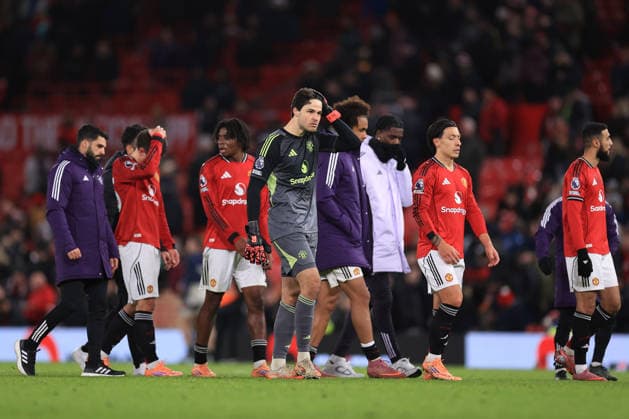 Fußball Premier League Manchester United v West Ham United 4. Dezember 2025 Premier League Manchester United v West Ham United Manchester United Torwart Senne Lammens Foto Simon Stacpoole Abseits Manchester UK  Copyright: xSimonxStacpoolexOffside