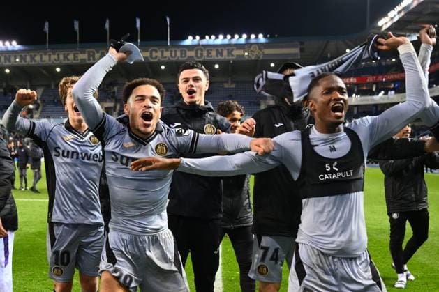 KRC Genk v RSC Anderlecht - Belgian Croky Cup GENK, BELGIUM - DECEMBER 04 : Stroeykens Mario midfielder of RSC Anderlecht celebrating the victory during the Belgian Croky Cup round of 16 match between KRC Genk and RSC Anderlecht on December 4, 2025 in Genk, Belgium, 04 12 2025 Genk Belgium  Copyright: xVincentxKalutx