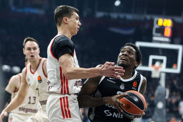Partizan Mozzart Bet Belgrade v Bayern Munich - EuroLeague BELGRADE, SERBIA - DECEMBER 4: Players in action during EuroLeague basketball match between between Partizan Mozzart Bet Belgrade and Bayern Munich at the Beogradska Arena in Belgrade, Serbia on December 4, 2025. Filip Stevanovic Anadolu Belgrade Serbia. Editorial use only. Please get in touch for any other usage.  Copyright: x2025xAnadoluxFilipxStevanovicx