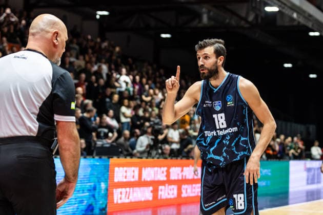 GER, BKT EuroCup, Season 2025 2026, Niners Chemnitz Turk Telekom Ankara 04 12 2025, Messe, Chemnitz, GER, BKT EuroCup, Season 2025 2026, Niners Chemnitz Turk Telekom Ankara Dogus Ozdemiroglu Turk Telekom Ankara 18 Photo Alexander Trienitz Chemnitz Messe Sachsen Germany
