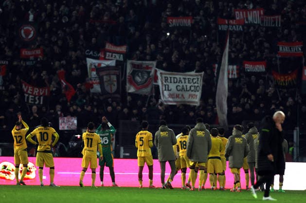 CALCIO - Coppa Italia - SS Lazio vs AC Milan Rome, Italy - December 4, 2025: The disappointment of the AC Milan team after the 1-0 defeat in the Coppa Italia 2025-2026 round of 16 - football match between SS Lazio vs AC Milan at Olympic Stadium. Rome Italy  Copyright: xIPAxSport ABACAx