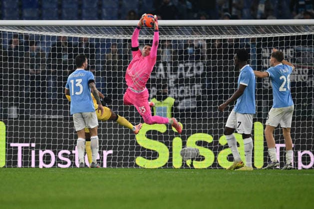 CALCIO - Coppa Italia - SS Lazio vs AC Milan Christos Mandas of S.S. Lazio is in action during the round of 16 of the Coppa Italia Frecciarossa between S.S. Lazio and A.C. Milan at the Olympic Stadium on December 4, 2025 in Rome, Italy. Rome Italy  Copyright: xIPAxSport ABACAx