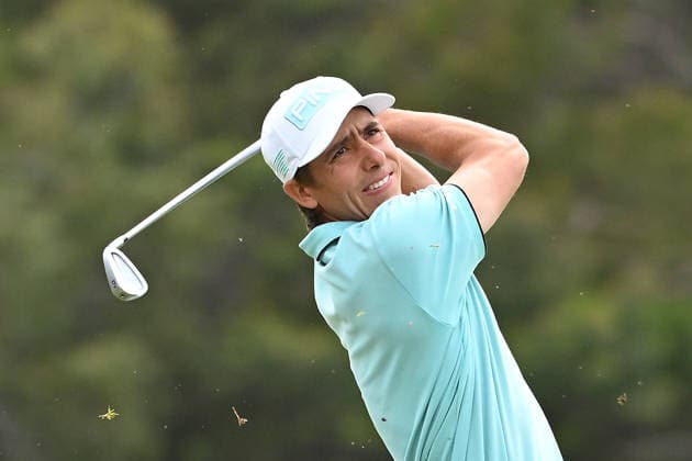 GOLF AUSTRALIAN OPEN, Carlos Ortiz of Mexico plays a shot on the 18th hole in round two of the Australian Open Golf tournament at the Royal Melbourne Golf Club in Melbourne, Friday, December 5, 2025. ( NO ARCHIVING, EDITORIAL USE ONLY MELBOURNE VICTORIA AUSTRALIA  Copyright: xJAMESxROSSx 20251205191499359209