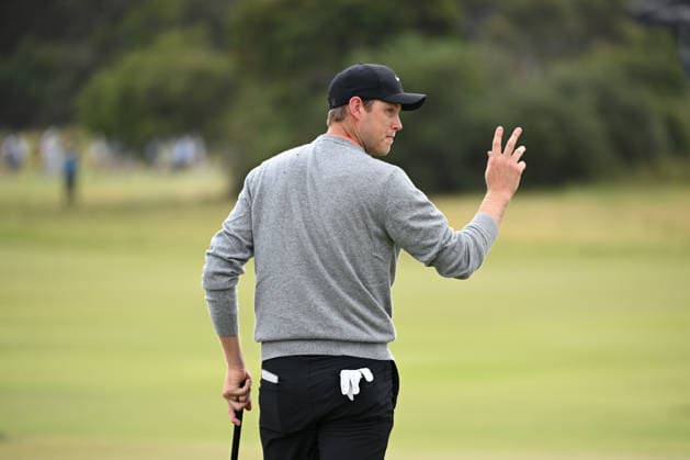 GOLF AUSTRALIAN OPEN, Cam Davis of Australia reacts after playing a shot on the 18th hole in round two of the Australian Open Golf tournament at the Royal Melbourne Golf Club in Melbourne, Friday, December 5, 2025. ( NO ARCHIVING, EDITORIAL USE ONLY MELBOURNE VICTORIA AUSTRALIA  Copyright: xJAMESxROSSx 20251205155984295424