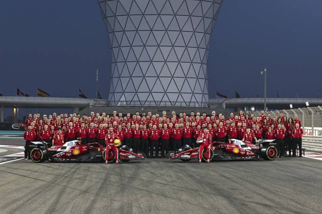ABU DHABI, UNITED ARAB EMIRATES - DECEMBER 4: Scuderia Ferrari’s group photo during previews ahead of the F1 Grand Prix of Abu Dhabi at Yas Marina Circuit on December 4, 2025 in Abu Dhabi, United Arab Emirates. (Photo by Paddocker)  Copyright: xQIANxJUNxMotorsportxMedia Paddocx Sportspressphoto_SPR70156