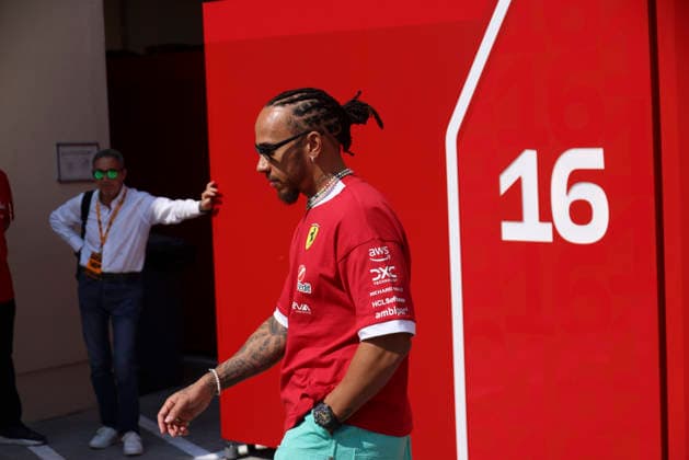 F1 Grand Prix Of Abu Dhabi 2025 - Previews Lewis Hamilton of the United Kingdom in the paddock, the F1 racing driver of Ferrari Formula One team in Yas Marina Circuit ahead of the 2025 Grand Prix of Abu Dhabi. Abu Dhabi, United Arab Emirates on December 4, 2025 Abu Dhabi United Arab Emirates  Copyright: xNicolasxEconomoux originalFilename:economou-notitle251204_np7E9.jpg