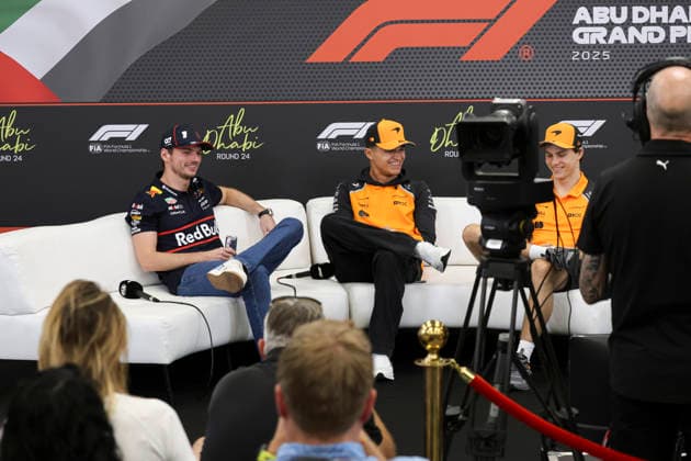 F1 Grand Prix Of Abu Dhabi 2025 - Previews - Press Confernece Max Verstappen of Red Bull Racing (L), Lando Norris (M) and Oscar Piastri (R) of McLaren Formula 1 team during a press conference, PK, Pressekonferenz event in Yas Marina Circuit ahead of the F1 2025 Grand Prix of Abu Dhabi. Abu Dhabi, United Arab Emirates on December 4, 2025 Abu Dhabi United Arab Emirates  Copyright: xNicolasxEconomoux originalFilename:economou-notitle251204_npv35.jpg