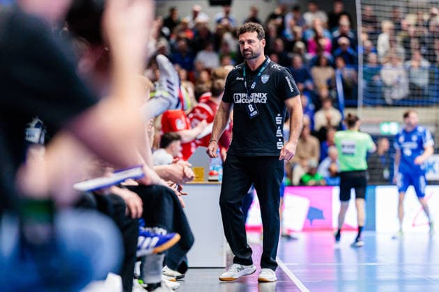 Florian Kehrmann TBV Lemgo Lippe, Coach GER, TBV Lemgo Lippe vs SG Flensburg Handewitt, Handball, 1 Bundesliga, 15 Matchday, Season 2025 2026, 04 12 2025 GER, TBV Lemgo Lippe vs SG Flensburg Handewitt, Handball, 1 Bundesliga, 15 Matchday, Season 2025 2026, 04 12 2025 Lemgo Copyright: xEibner-Pressefoto JanxRollingerx EP_JSK