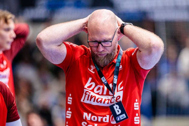 Ales Pajovic SG Flensburg Handewitt, Coach is disappointed dissatisfied GER, TBV Lemgo Lippe vs SG Flensburg Handewitt, Handball, 1 Bundesliga, Matchday 15, Season 2025 2026, 04 12 2025 GER, TBV Lemgo Lippe vs SG Flensburg Handewitt, Handball, 1 Bundesliga, Matchday 15, Season 2025 2026, 04 12 2025 Lemgo Copyright: xEibner-Pressefoto JanxRollingerx EP_JSK