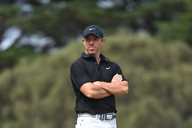 GOLF AUSTRALIAN OPEN, Northern Ireland s Rory McIlroy reacts on the fairway after playing a shot on hole 14 in round two of the Australian Open Golf tournament at the Royal Melbourne Golf Club in Melbourne, Friday, December 5, 2025. ( NO ARCHIVING, EDITORIAL USE ONLY MELBOURNE VICTORIA AUSTRALIA  Copyright: xJAMESxROSSx 20251205175830474051