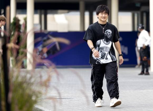 ABU DHABI - Yuki Tsunoda (Red Bull Racing) before the first free practice session at the Yas Marina Circuit in the lead-up to the Abu Dhabi Grand Prix. ANP SANDER KONING xVIxANPxSportx xxANPxIVx 543933736 originalFilename: 543933736.jpg