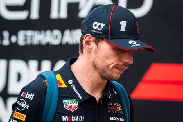 Formula 1 Etihad Airways Abu Dhabi Grand Prix 2025 Loïs Gelbart Carrasco OVERTAKE MAXPPP - Abu Dhabi 05 12 2025 01 VERSTAPPEN Max (nld), Oracle Red Bull Racing, portrait at the Formula 1 Etihad Airways Abu Dhabi Grand Prix 2025, the 24th round of the 2025 FIA Formula 1 World Championship, WM, Weltmeisterschaft at Yas Marina Circuit in Abu Dhabi, United Arab Emirates, from 4 to 7 December 2025 Abu Dhabi Yas Marina Circuit United Arab Emirates  Copyright: xOVERTAKE MAXPPPxLoïsxGelbartxCarrascox OVT202512053445 OVT202512053445