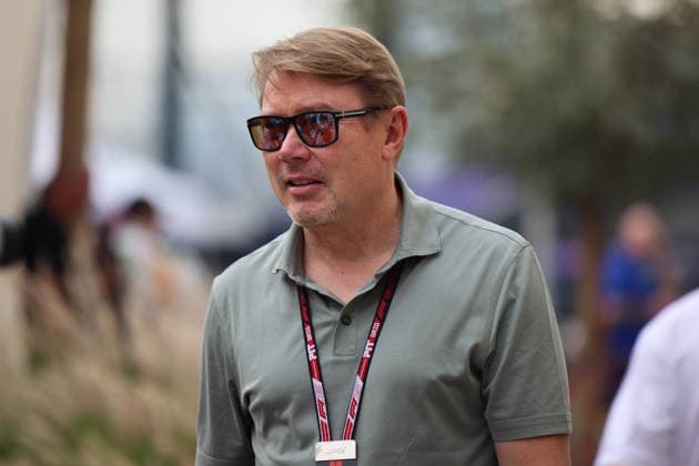 Mika Hakkinen, ARE, Formula 1 World Championship, Abu Dhabi Grand Prix, Yas Marina Circuit, Friday, 05 12 2025 ARE, Formula 1 World Championship, Abu Dhabi Grand Prix, United Arab Emirates, Yas Marina Circuit, 05 12 2025 Abu Dhabi Copyright: xEibner-Pressefoto AnnikaxGrafx EP_AGF