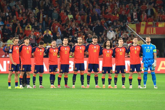 SQUADRA, team group, Mannschaftsbild, Totale Line up, Spagna, Qualificazioni Mondiali 2026, World Cup Qualifying, Spain vs Turkiye 2-2, 18-11-2025, Posa, national team, Nationalteam QUALIFICAZIONI MONDIALI 2026 SPAGNA-TURCHIA 2-2