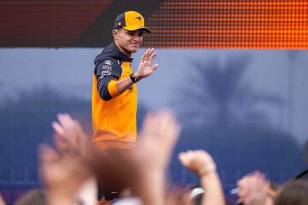 Lando Norris McLaren Formula 1 Team, Great Britain, 04 on stage at the Fan Forum in the Fanzone, UAE, Formula 1 World Championship, Abu Dhabi Grand Prix, Yas Marina Circuit, Free Practice, 05 12 2025 UAE, Formula 1 World Championship, Abu Dhabi Grand Prix, Yas Marina Circuit, Free Practice, 05 12 2025 Yas Marina Island Copyright: xEibner-Pressefoto Memmlerx EP_MMR
