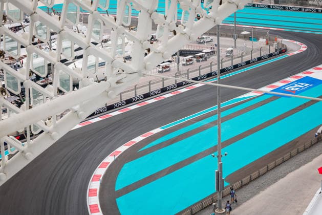 Formula 1 Etihad Airways Abu Dhabi Grand Prix 2025 Alexis Perrin OVERTAKE MAXPPP - Abu Dhabi 05 12 2025 Atmosphere at the Formula 1 Etihad Airways Abu Dhabi Grand Prix 2025, the 24th round of the 2025 FIA Formula 1 World Championship, WM, Weltmeisterschaft at Yas Marina Circuit in Abu Dhabi, United Arab Emirates, from 4 to 7 December 2025 Abu Dhabi Yas Marina Circuit United Arab Emirates  Copyright: xOVERTAKE MAXPPPxAlexisxPerrinx OVT202512053675 OVT202512053675