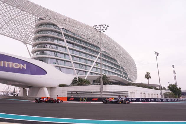 05 12 2025, Yas Marina Circuit, Abu Dhabi, Formula 1 Etihad Airways Abu Dhabi Grand Prix 2025 , in the picture Arthur Leclerc MON , Scuderia Ferrari HP, Arvid Lindblad GBR , Oracle Red Bull Racing Photo by Hasan Bratic DeFodi Images