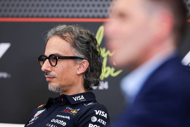 Laurent Mekies, Team Principal of Oracle Red Bull Racing , Practice, F1 Grand Prix of Abu Dhabi, on 05 December 2025 in Abu Dhabi, United Arab Emirates Photo by Diogo Cardoso DeFodi Images Laurent Mekies, Team Principal of Oracle Red Bull Racing , Practice, F1 Grand Prix of Abu Dhabi, Yas Marina Circuit on December 5, 2025 in Abu Dhabi, United Arab Emirates Photo by Diogo Cardoso DeFodi Images