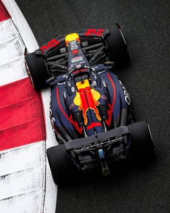 F1 - ABU DHABI GRAND PRIX 2025 01 VERSTAPPEN Max (nld), Red Bull Racing RB21, action during the 2025 Formula 1 Abu Dhabi Grand Prix, 24th round of the 2025 FIA Formula One World Championship, WM, Weltmeisterschaft from December 05 to 07, 2025 on the Yas Marina Circuit, in Abu Dhabi, United Arab Emirates - Abu DhabiUnited Arab Emirates  Copyright: xFLORENTxGOODENx