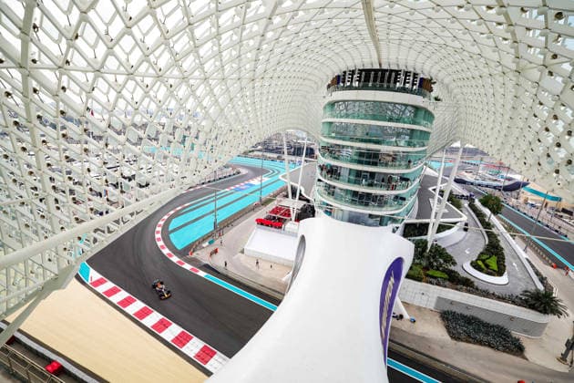 F1 - ABU DHABI GRAND PRIX 2025 01 VERSTAPPEN Max (nld), Red Bull Racing RB21, action during the 2025 Formula 1 Abu Dhabi Grand Prix, 24th round of the 2025 FIA Formula One World Championship, WM, Weltmeisterschaft from December 05 to 07, 2025 on the Yas Marina Circuit, in Abu Dhabi, United Arab Emirates - Abu DhabiUnited Arab Emirates  Copyright: xFLORENTxGOODENx