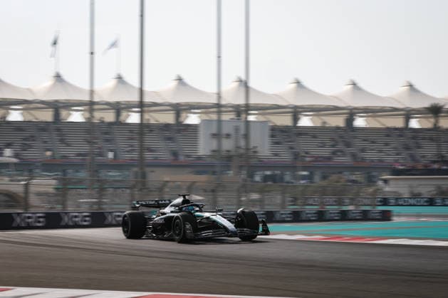 F1 - ABU DHABI GRAND PRIX 2025 63 RUSSELL George (gbr), Mercedes AMG F1 Team W16, action during the 2025 Formula 1 Abu Dhabi Grand Prix, 24th round of the 2025 FIA Formula One World Championship, WM, Weltmeisterschaft from December 05 to 07, 2025 on the Yas Marina Circuit, in Abu Dhabi, United Arab Emirates - Abu DhabiUnited Arab Emirates  Copyright: xANTONINxVINCENTx
