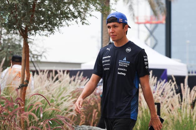 F1 - ABU DHABI GRAND PRIX 2025 ALBON Alexander (tha), Williams Racing FW47, portrait during the 2025 Formula 1 Abu Dhabi Grand Prix, 24th round of the 2025 FIA Formula One World Championship, WM, Weltmeisterschaft from December 05 to 07, 2025 on the Yas Marina Circuit, in Abu Dhabi, United Arab Emirates - Abu DhabiUnited Arab Emirates  Copyright: xANTONINxVINCENTx