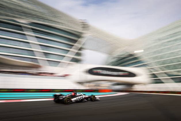 F1 - ABU DHABI GRAND PRIX 2025 31 OCON Esteban (fra), Haas F1 Team VF-25 Ferrari, action during the 2025 Formula 1 Abu Dhabi Grand Prix, 24th round of the 2025 FIA Formula One World Championship, WM, Weltmeisterschaft from December 05 to 07, 2025 on the Yas Marina Circuit, in Abu Dhabi, United Arab Emirates - Abu DhabiUnited Arab Emirates  Copyright: xANTONINxVINCENTx