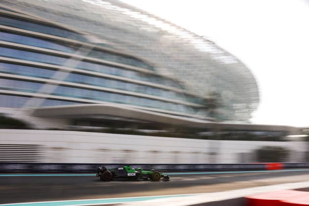 F1 - ABU DHABI GRAND PRIX 2025 27 HULKENBERG Nico (ger), Stake F1 Team Kick C45, action during the 2025 Formula 1 Abu Dhabi Grand Prix, 24th round of the 2025 FIA Formula One World Championship, WM, Weltmeisterschaft from December 05 to 07, 2025 on the Yas Marina Circuit, in Abu Dhabi, United Arab Emirates - Abu DhabiUnited Arab Emirates  Copyright: xANTONINxVINCENTx