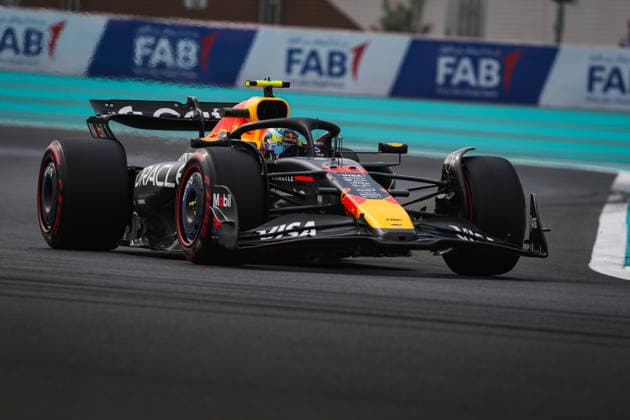 F1 - ABU DHABI GRAND PRIX 2025 LINDBLAD Arvid (gbr), Red Bull Racing RB21, action during the 2025 Formula 1 Abu Dhabi Grand Prix, 24th round of the 2025 FIA Formula One World Championship, WM, Weltmeisterschaft from December 05 to 07, 2025 on the Yas Marina Circuit, in Abu Dhabi, United Arab Emirates - Abu DhabiUnited Arab Emirates  Copyright: xANTONINxVINCENTx