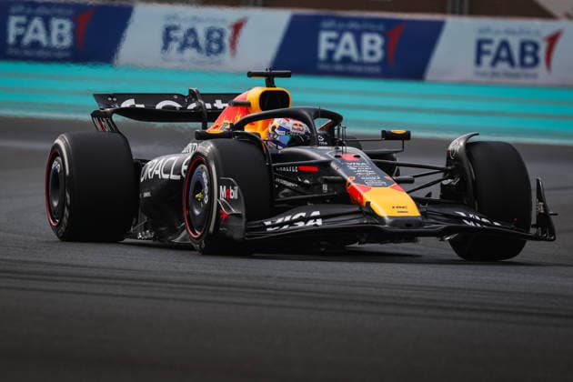 F1 - ABU DHABI GRAND PRIX 2025 01 VERSTAPPEN Max (nld), Red Bull Racing RB21, action during the 2025 Formula 1 Abu Dhabi Grand Prix, 24th round of the 2025 FIA Formula One World Championship, WM, Weltmeisterschaft from December 05 to 07, 2025 on the Yas Marina Circuit, in Abu Dhabi, United Arab Emirates - Abu DhabiUnited Arab Emirates  Copyright: xANTONINxVINCENTx
