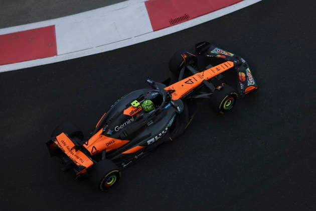 F1 Grand Prix Of Abu Dhabi 2025 - FP1 Lando Norris of United Kingdom driving the F1 race car No4, the McLaren MCL39 for the McLaren Formula One Team, on track during free practice session 1 of Formula 1 Etihad Airways Abu Dhabi Grand Prix 2025 in Yas Marina Circuit, UAE on December 5, 2025 Abu Dhabi United Arab Emirates  Copyright: xNicolasxEconomoux originalFilename:economou-notitle251205_npGZD.jpg